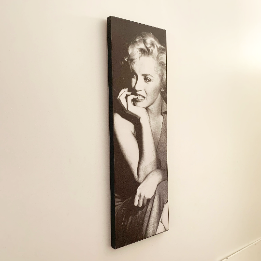 Marilyn Monroe vintage wall art angle