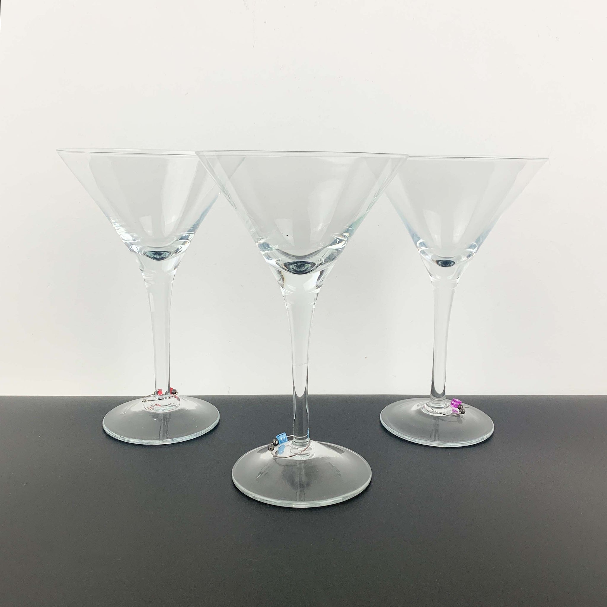 Tall martini glass with dice charm - Set of 3