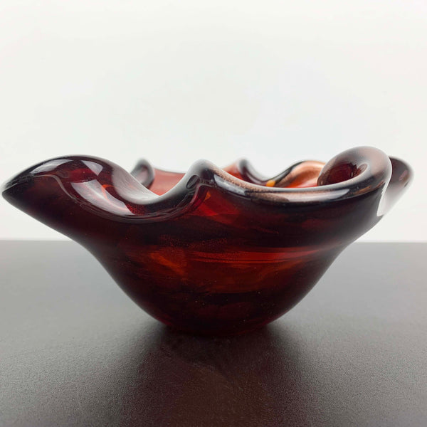 Murano art glass decorative bowl in red and metallic gold