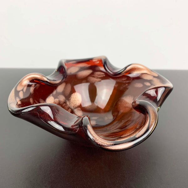 Murano art glass decorative bowl in red and metallic gold