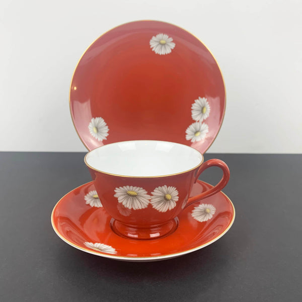 Noritake 1950's red coffee or tea trio with white daisy pattern