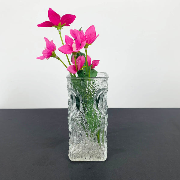 Oberglas small bark glass vase with flower display