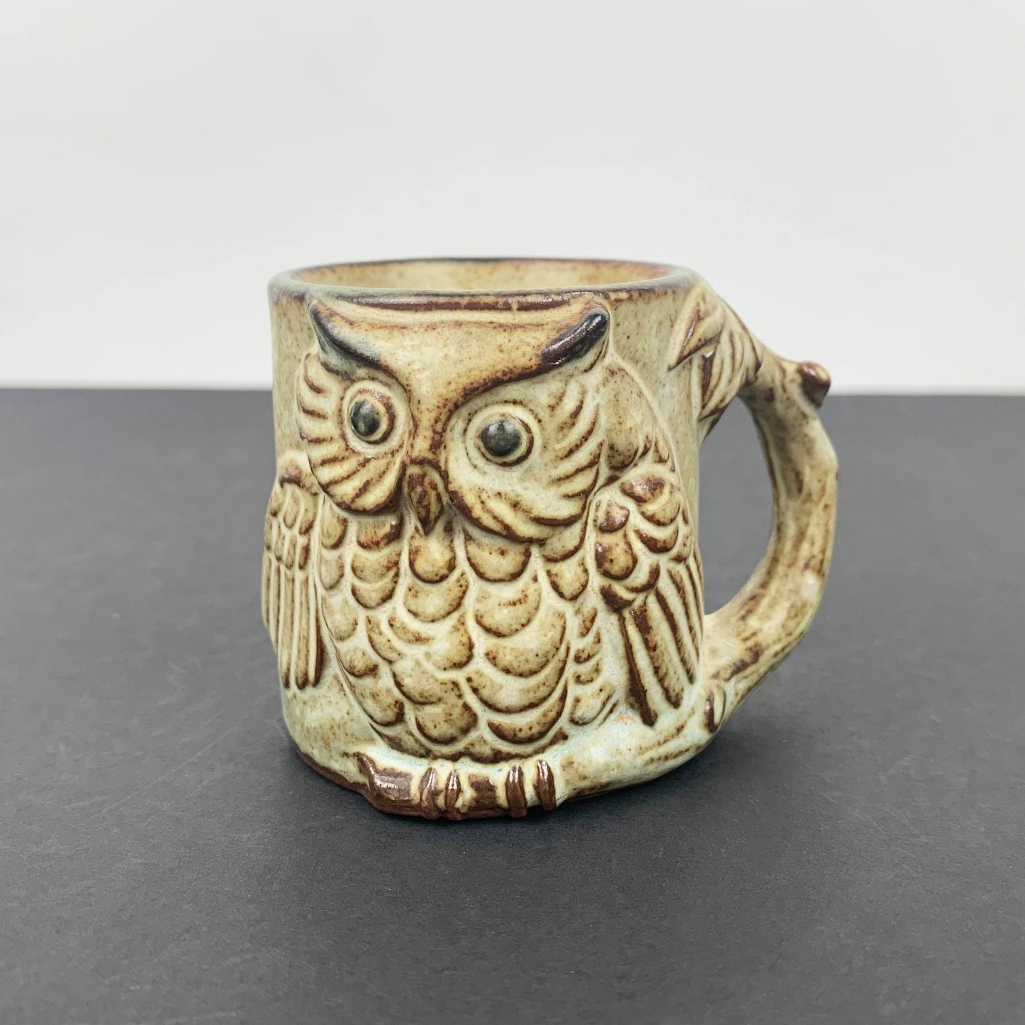 Gempo Owl egg cup with handle