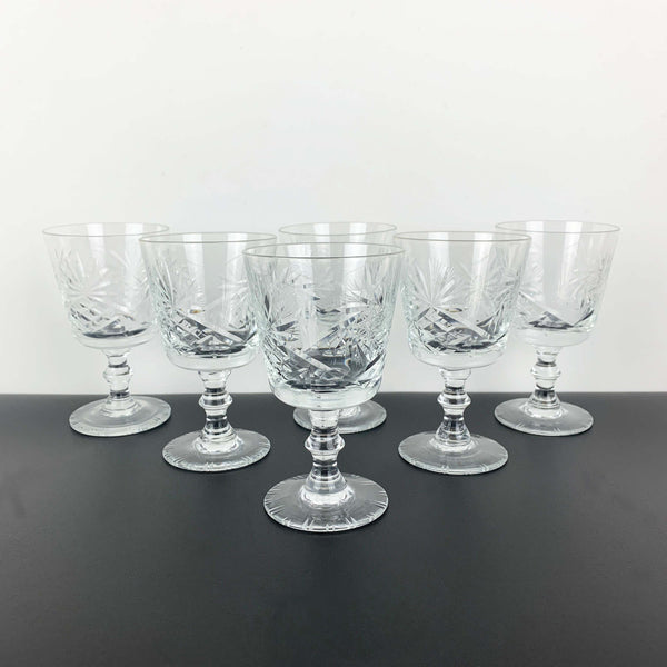 Small crystal stemmed glass with intricate pinwheel pattern - Set of 6