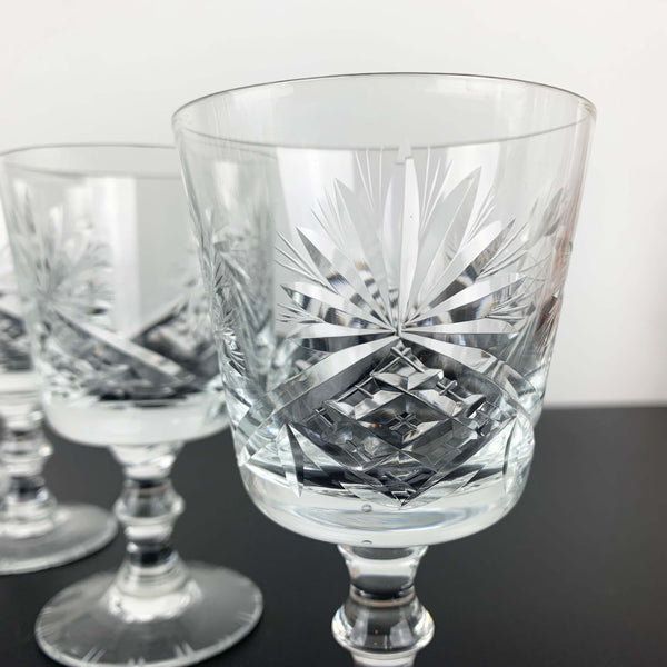 Small crystal stemmed glass with intricate pinwheel pattern - Set of 6