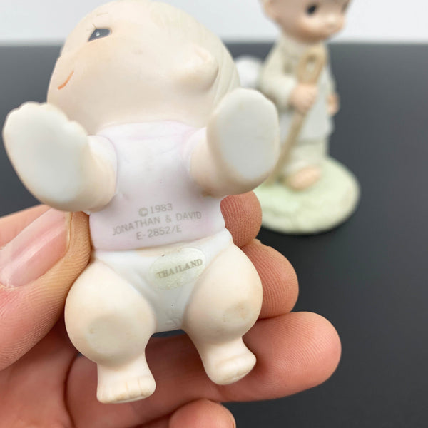 Precious Moments retired figurines - Set of 2