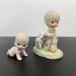 Precious Moments retired figurines - Set of 2