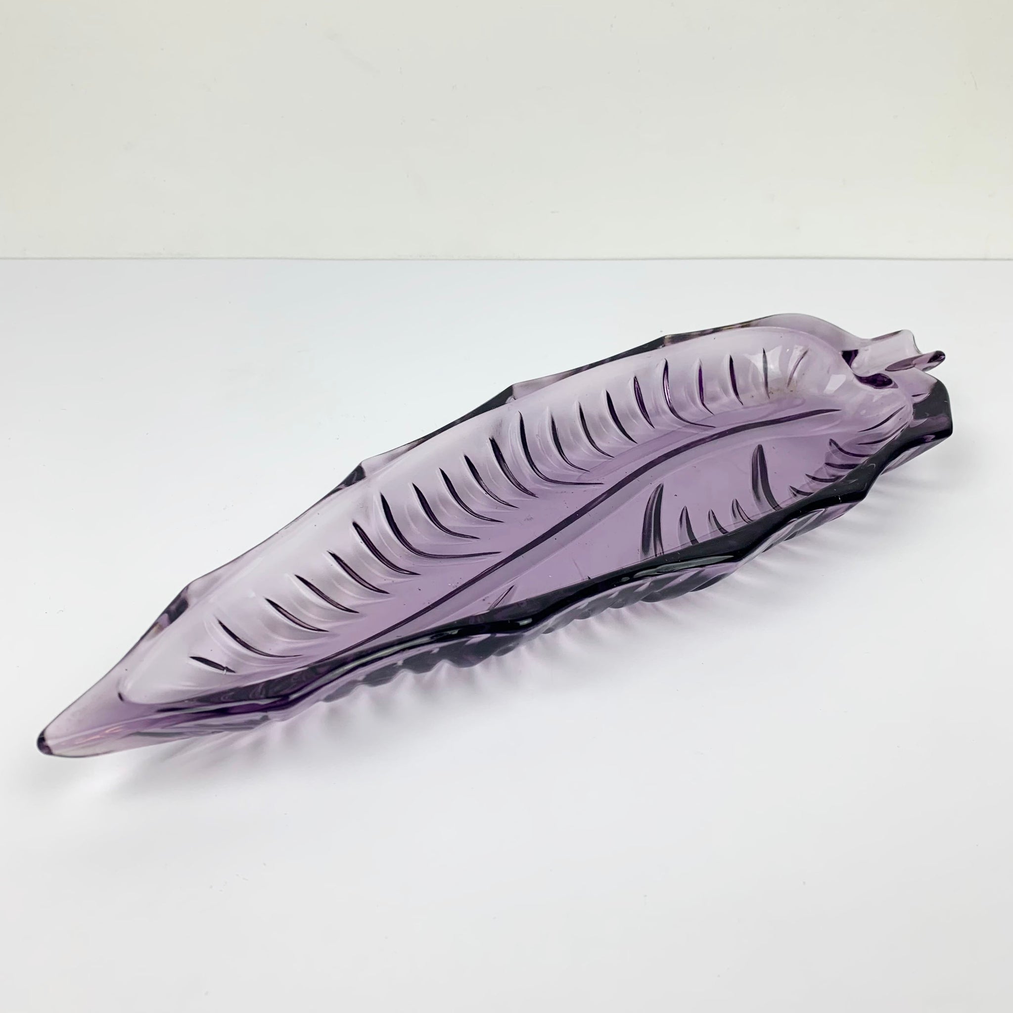 Purple mid century glass leaf shaped dish