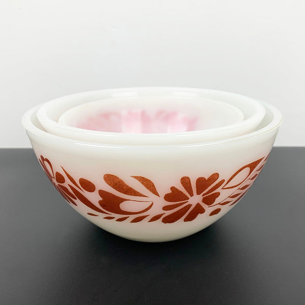 Pyrex (Australia) Floral Banner Mixing Bowl Set