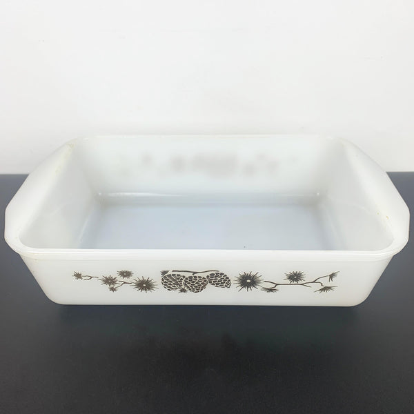 Pyrex Agee (Australia) Golden Pine rectangle baking dish