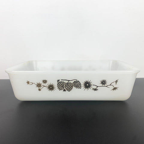 Pyrex Agee (Australia) Golden Pine rectangle baking dish