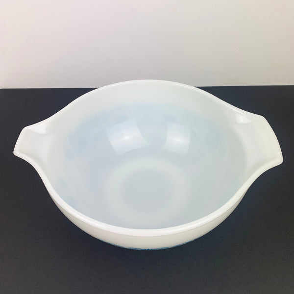 Pyrex (USA) 'Horizon Blue' Cinderella Mixing Bowl interior