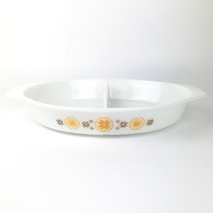 Pyrex (USA) Town and Country Oval Divided Vegetable Dish