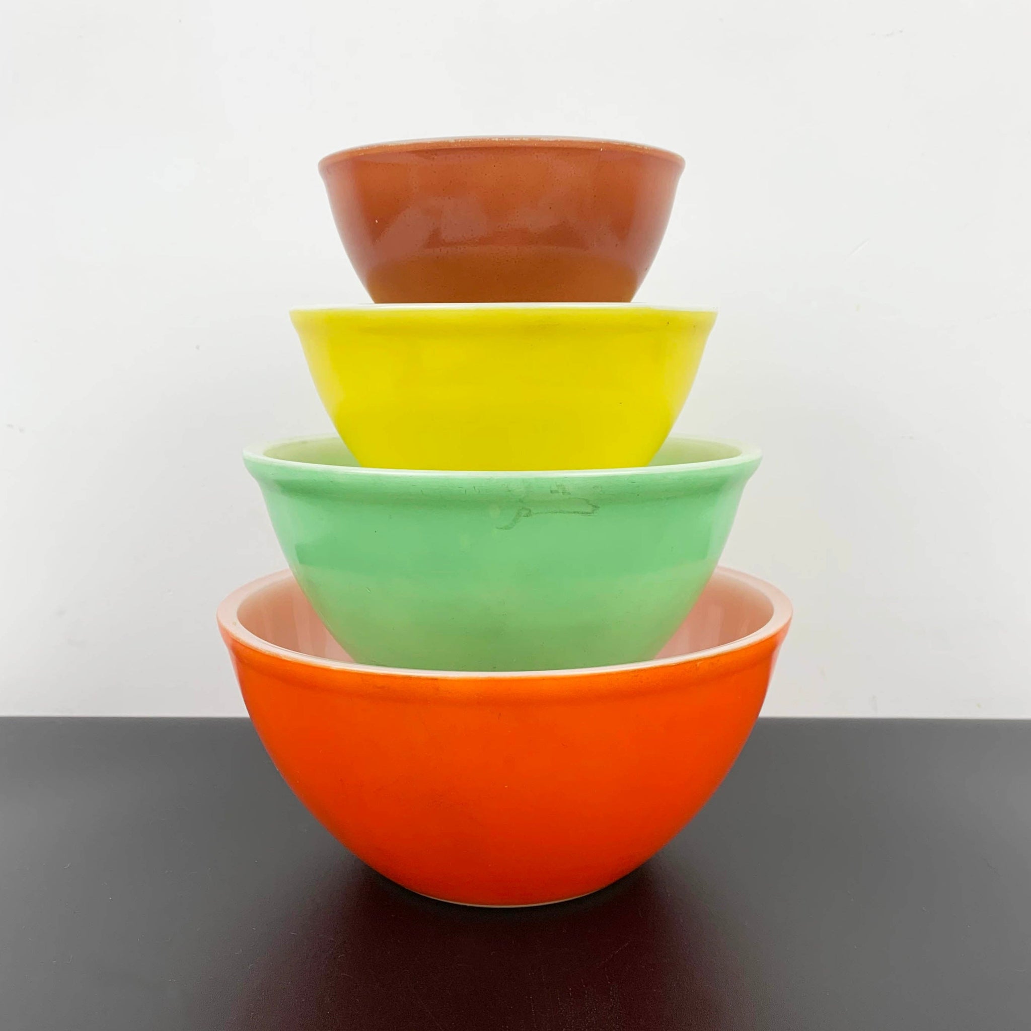 Pyrex Australia coloured mixing bowl set