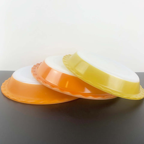 Pyrex (Australia) Pie Plates with crimped edge