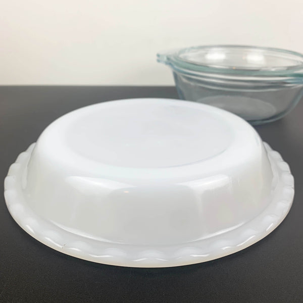 Pyrex (Australia) White Pie Plate & Small Lidded Baker Set (USA)