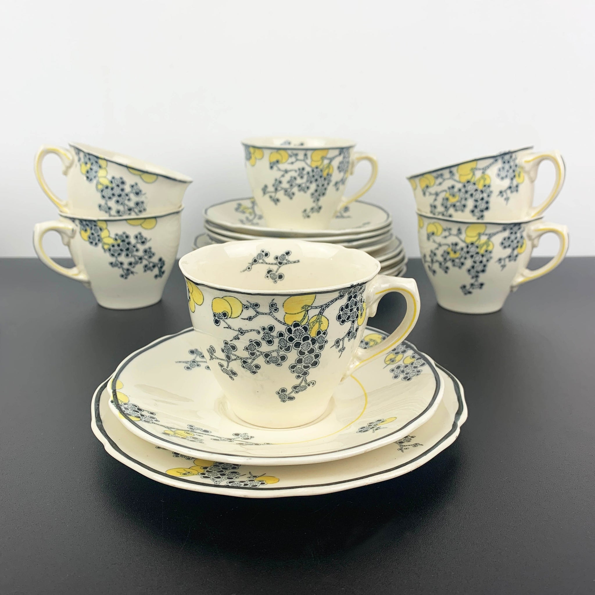 Royal Doulton 'Carnival' tea and coffee trios