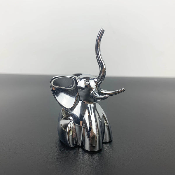 Silver miniature elephant ornament