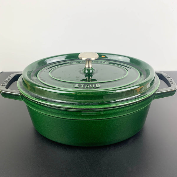 Staub France 27cm cast iron dutch oven in green