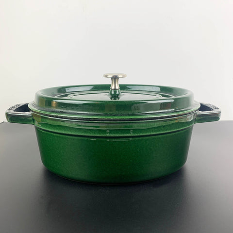 Staub France 27cm cast iron dutch oven in green