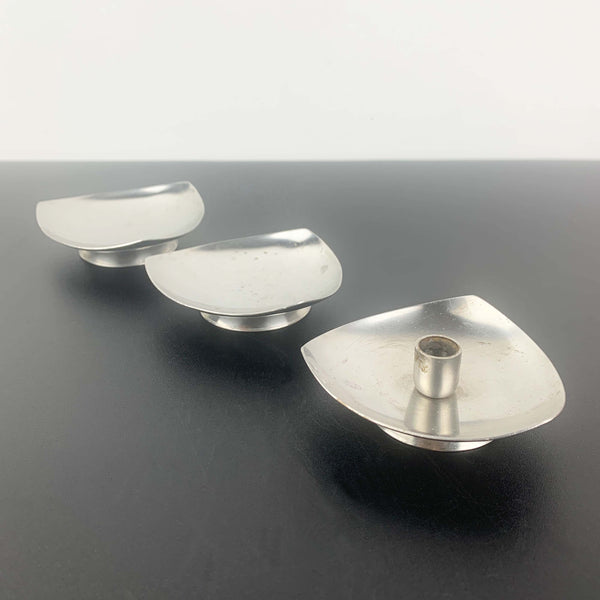 Arne Jacobsen design stainless steel triangle candle holders - Set of 3