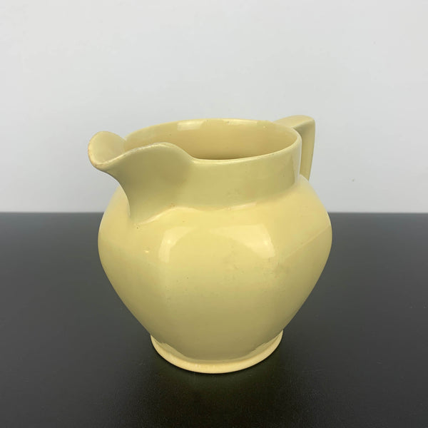 Barker Brothers Tudor Ware 'Primrosa' yellow gravy and sauce jug