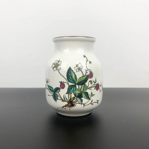 Villeroy & Boch 'Botanica' Wild Strawberry small art vase